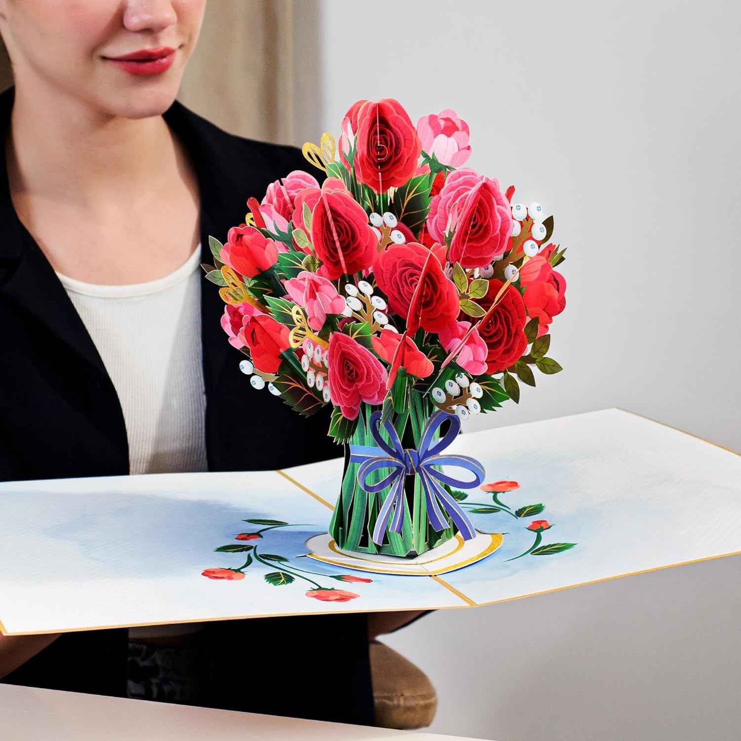 Hugepop Red Roses Pop Up Card, with Detachable Bouquet