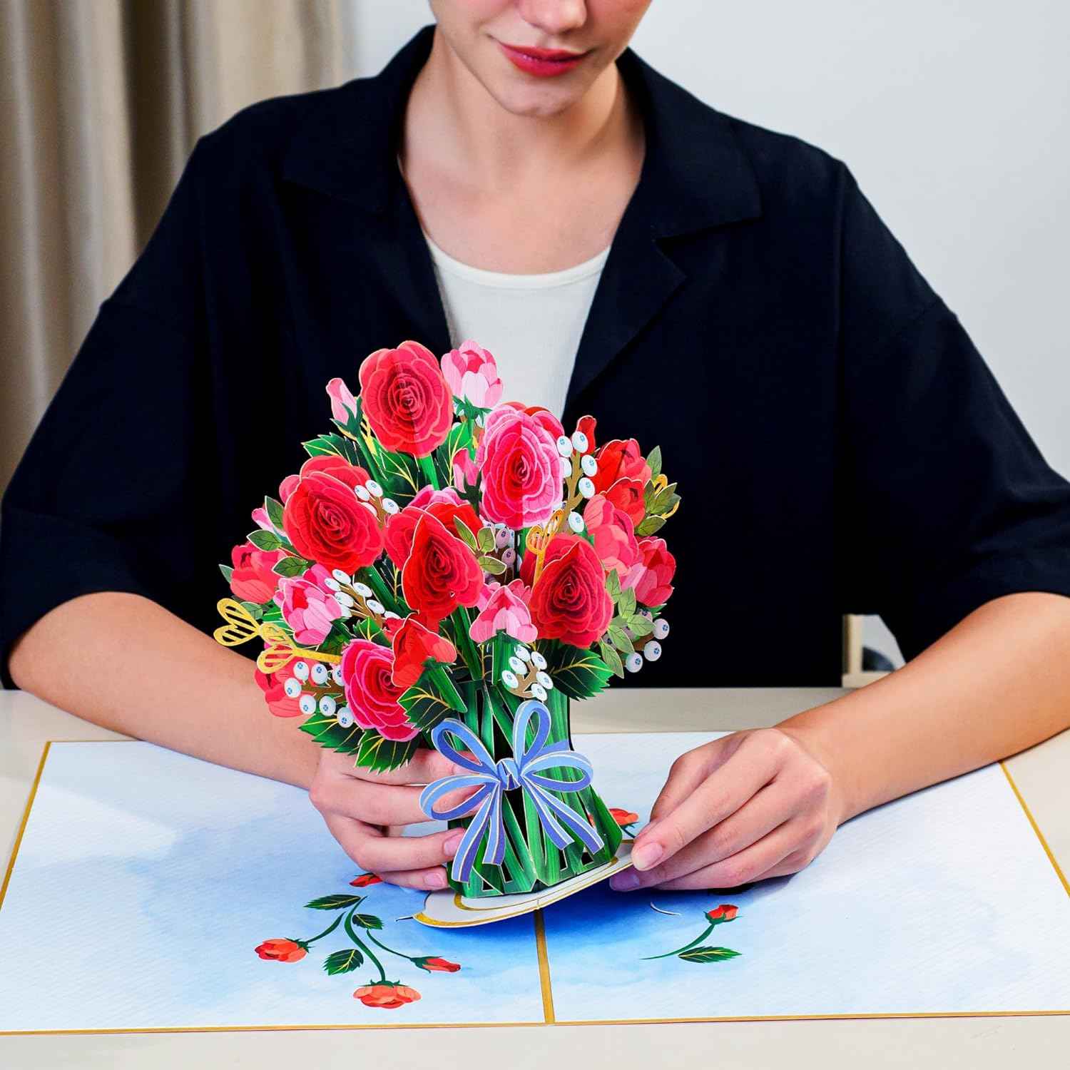 Hugepop Red Roses Pop Up Card, with Detachable Bouquet